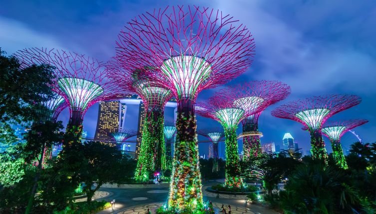 Couple Getaway: 4 Nights In Singapore